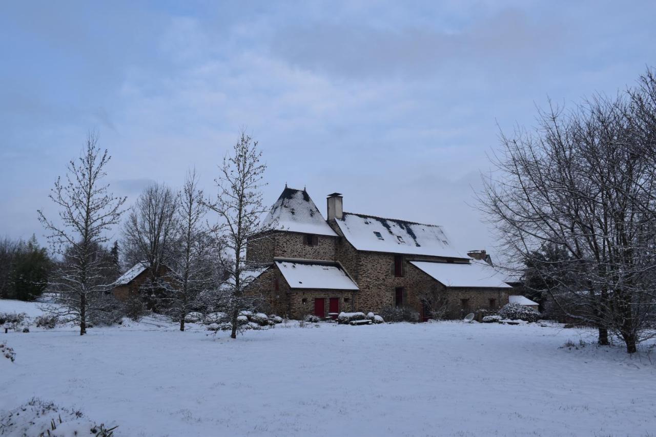 Manoir Le Courtillon Bed & Breakfast 4*